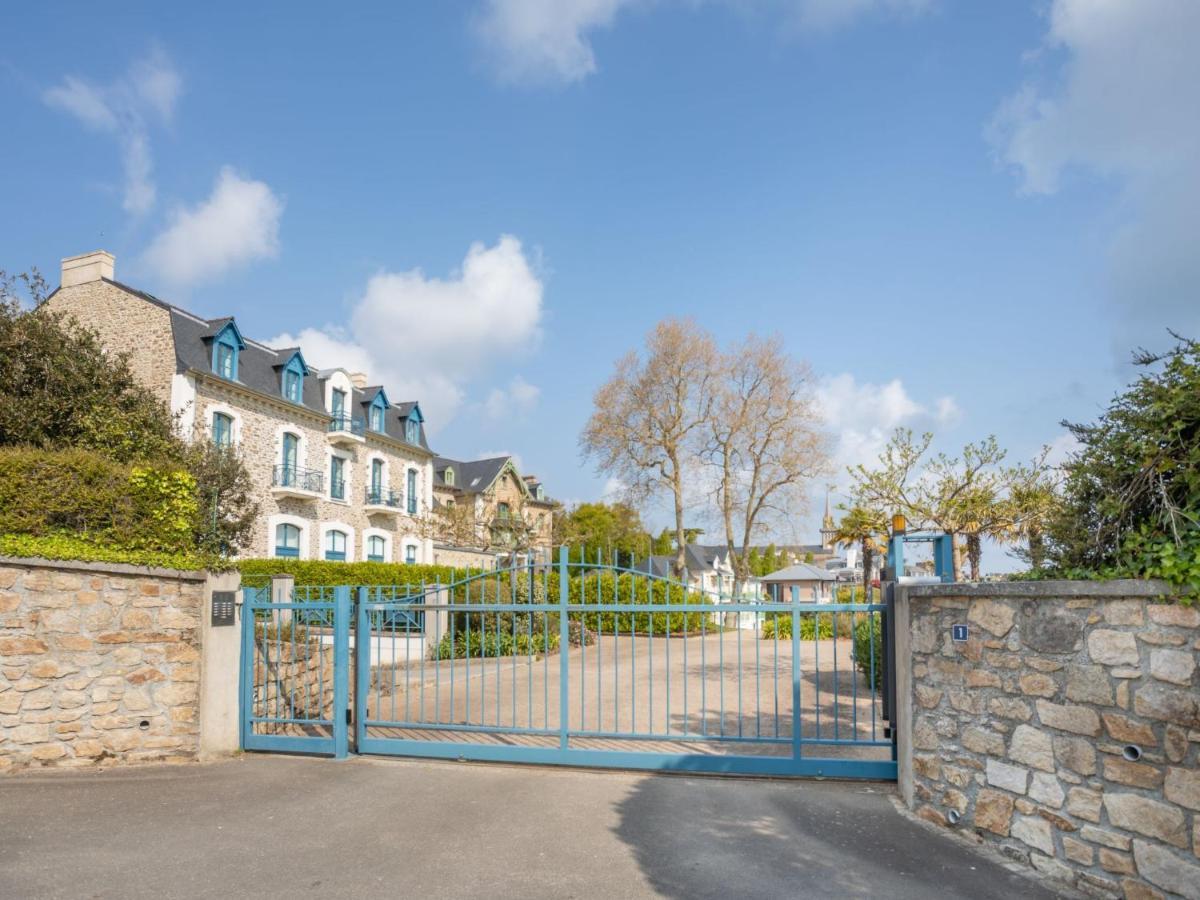 Apartment Le Parc Du Prieure By Interhome Dinard Exterior foto